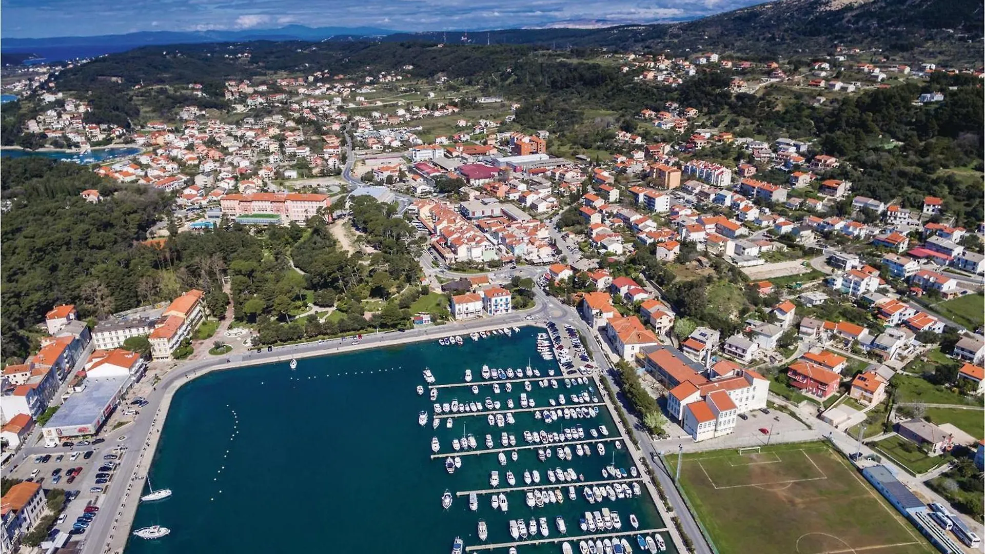 Cozy Apartment In Supetarska Draga With Kitchen Croatia